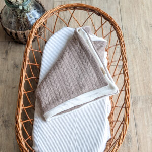 Plaid bébé torsadé grège
