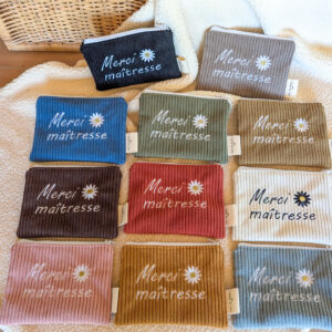 Trousse velours côtelé brodée « Merci Maîtresse »